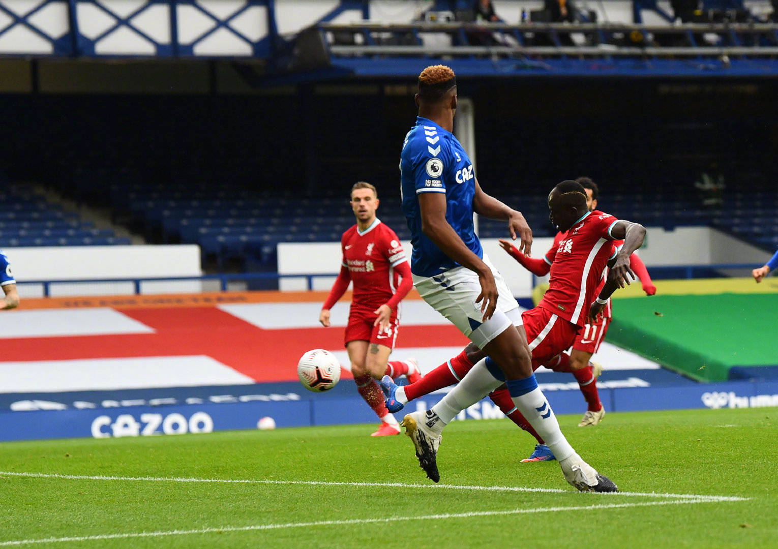 力于引入在 力于引入在